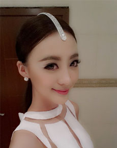 王瑤